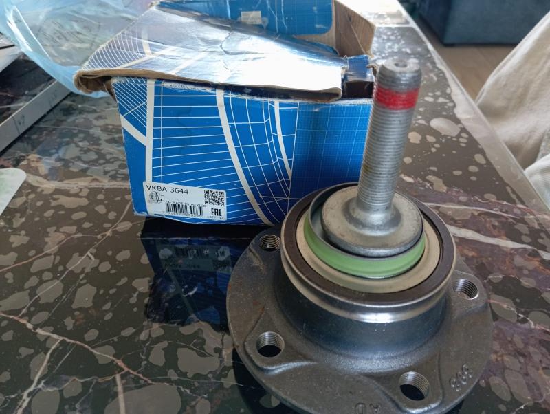 Продам ступицу SKF новую