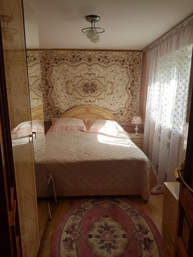 2-к квартира, 47 м2, 1/9 эт.