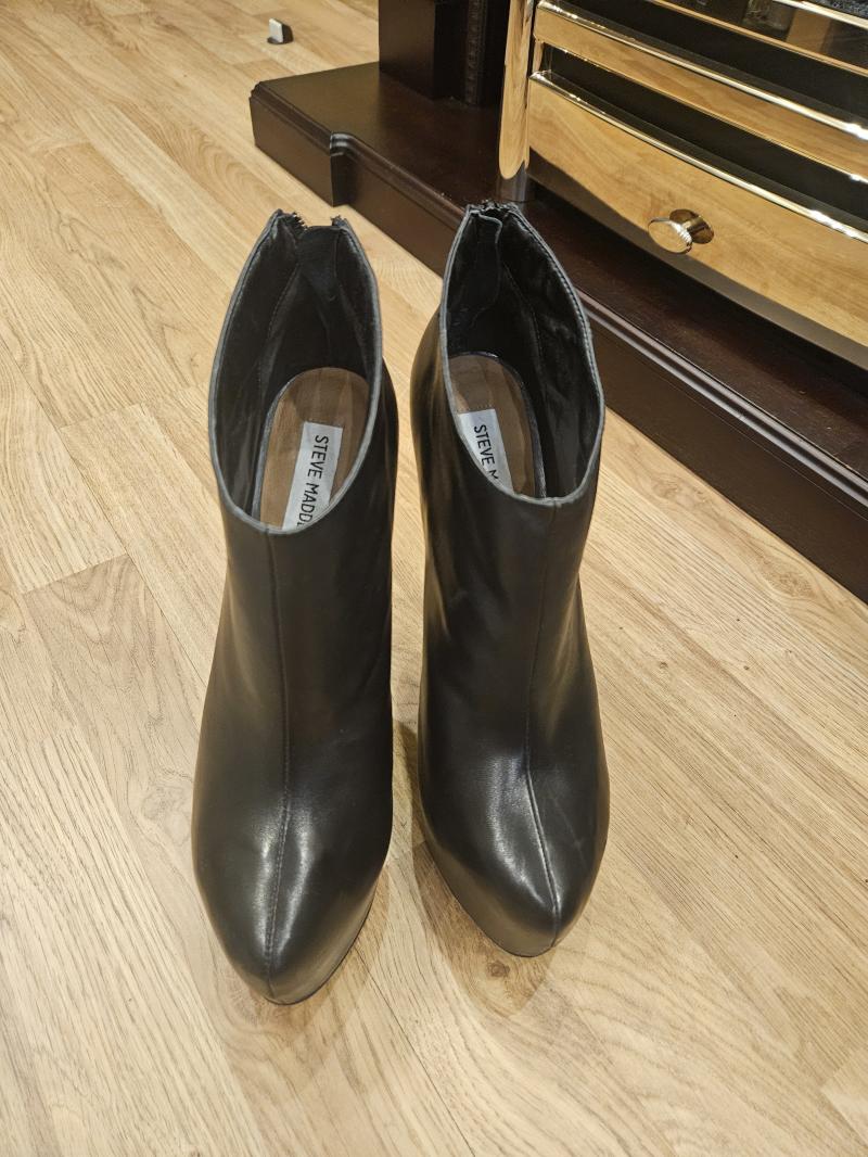 Steve Madden черные ботильоны нат.кожа 40р.