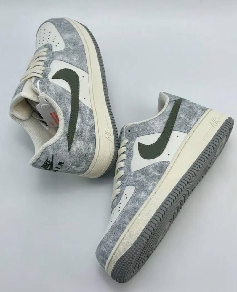 Nike Air Force 1 Low '07 Mist Rock Grey