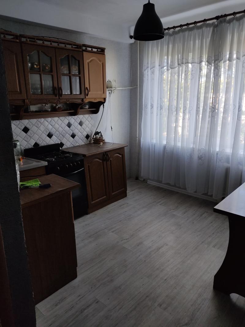 2-� ��������, 48 �2, 3/5 ��.