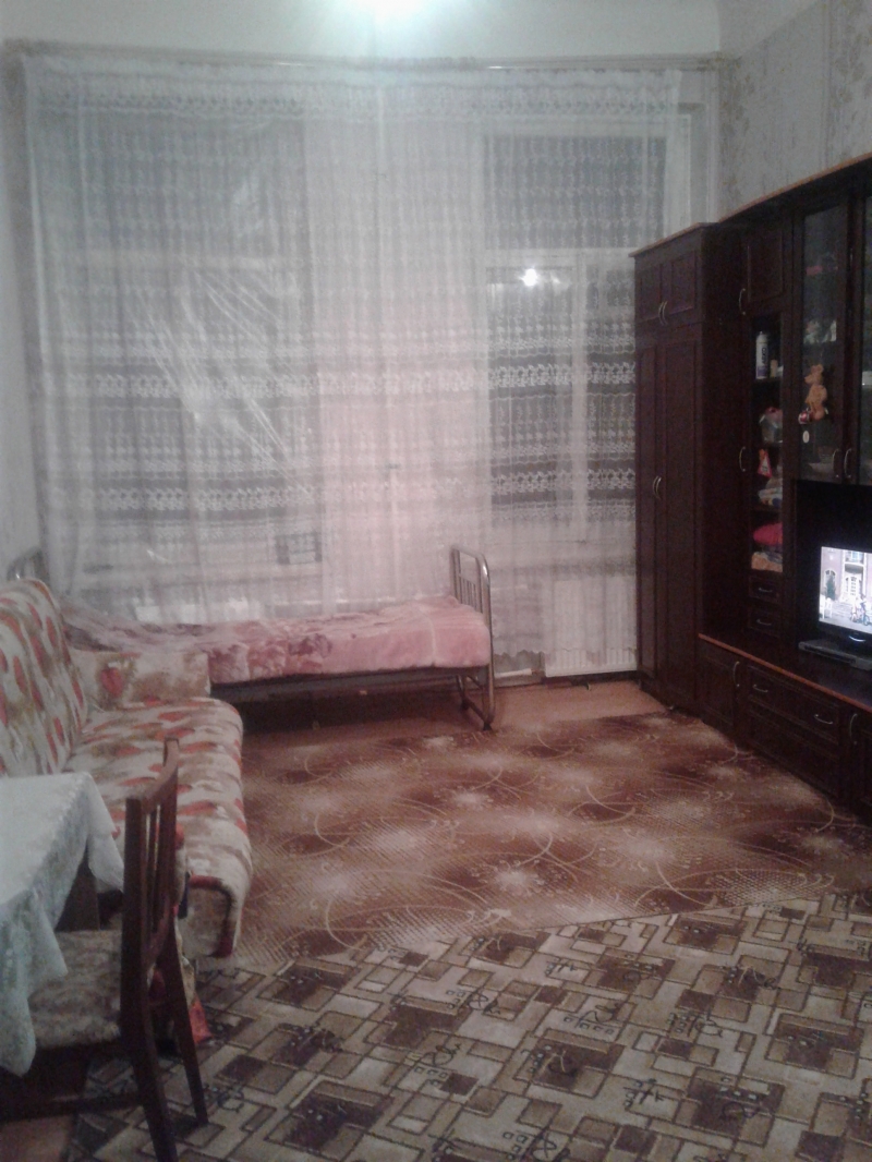 Комната в 5-к 23 м2, 2/6 эт.