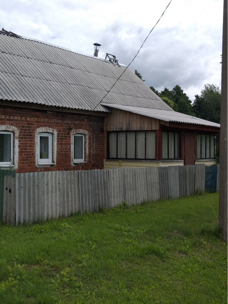 Продам дом 60 кв.м и земельный участок 400 Га