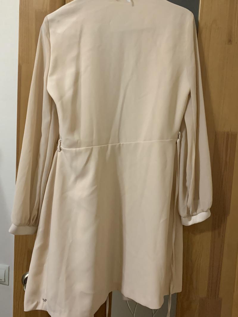 Продам новое платье,размер 44-46,Италия(imperial),фасон на запах