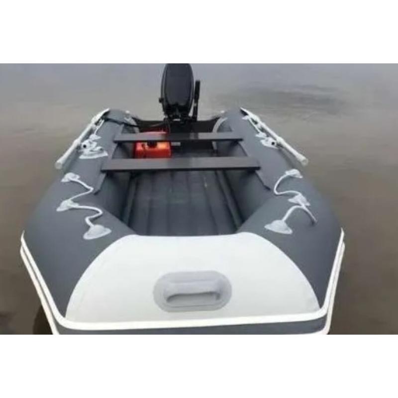 продам лодку с мотором