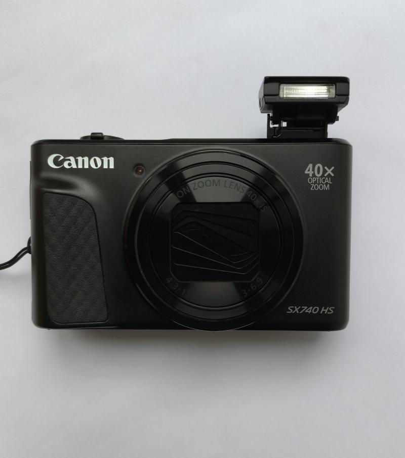 Canon power shot SX740HS