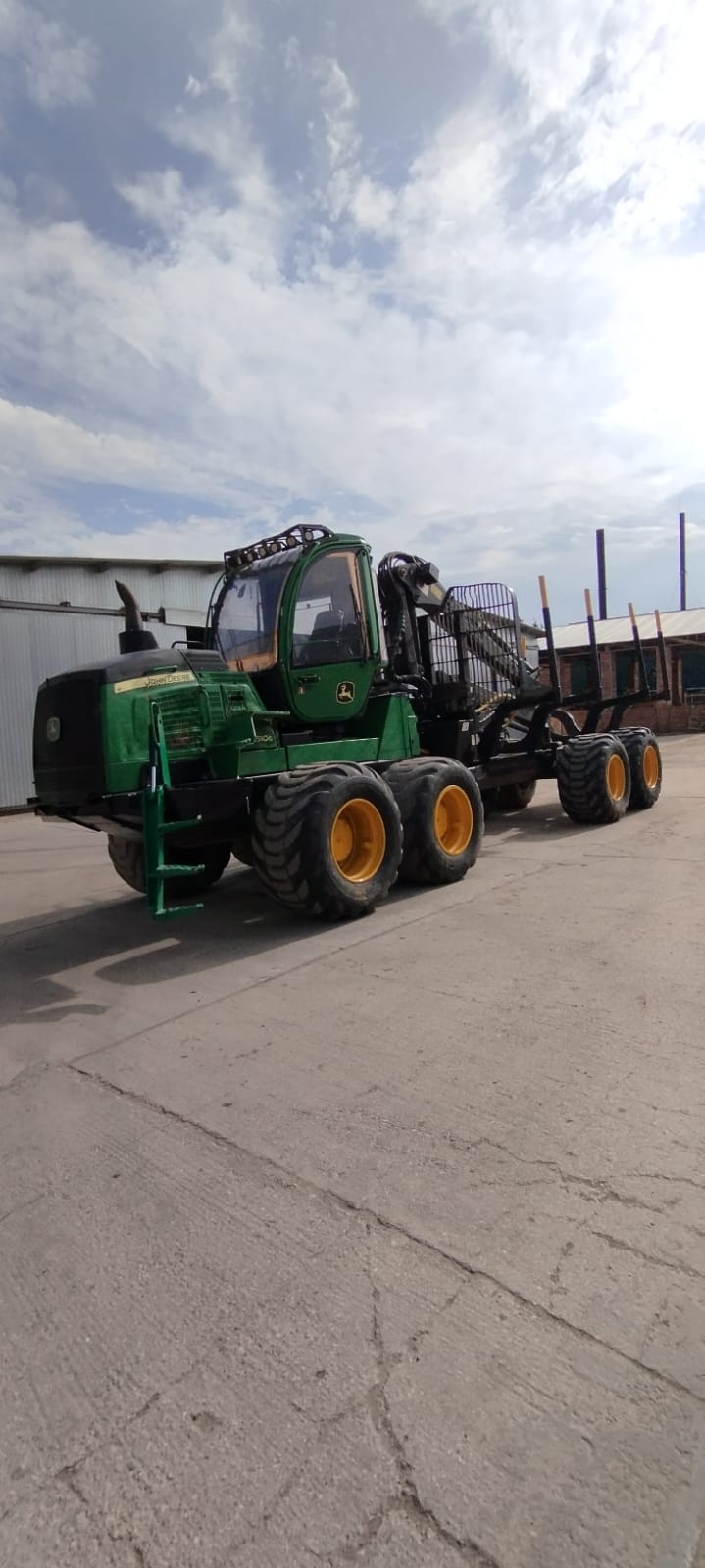 Форвардер john deere 1510G
