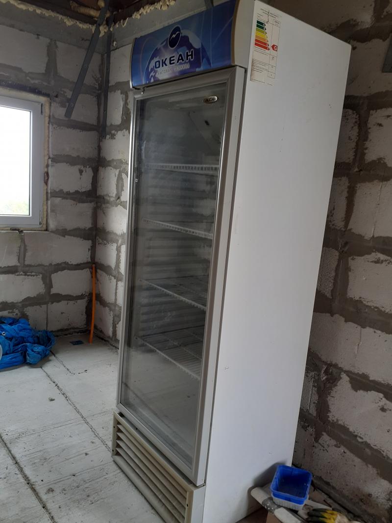 Продажа витринного холодильника