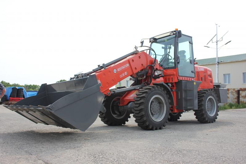 Телескопический погрузчик REDSTAR TL3000