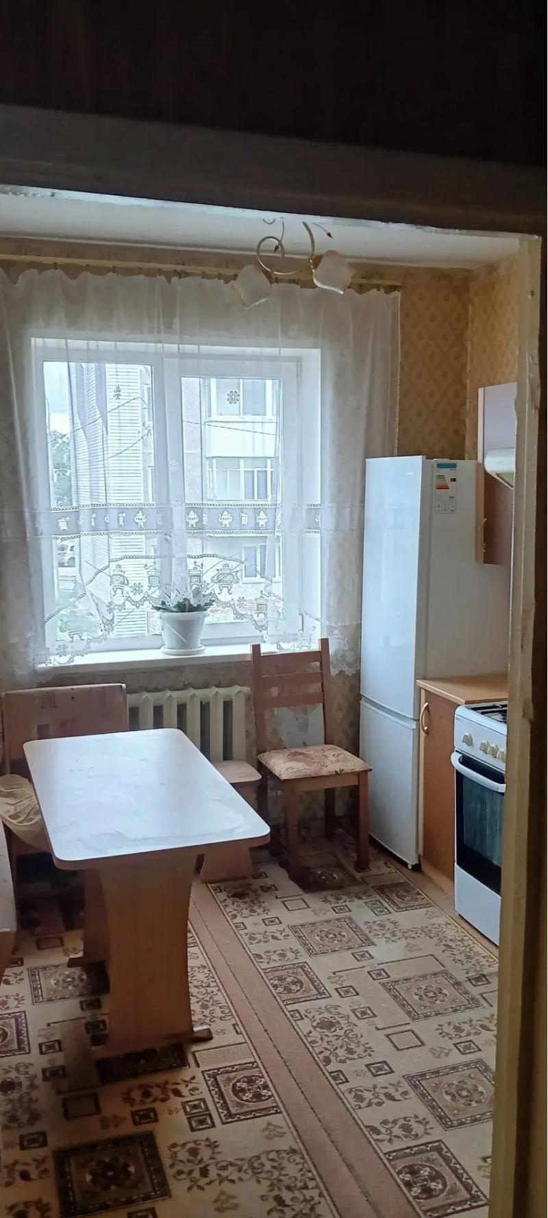 4-� ��������, 76 �2, 2/5 ��.