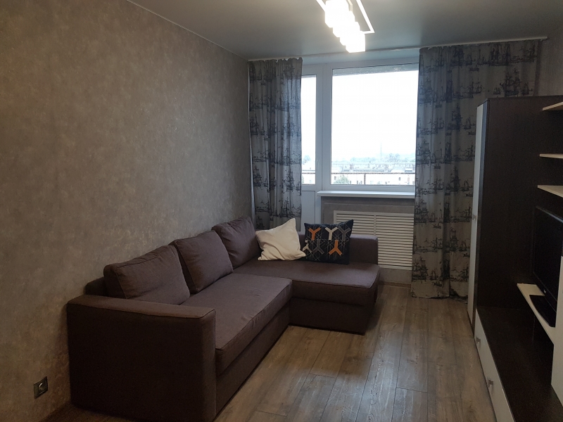 1-к квартира, 37 м2, 10/10 эт.