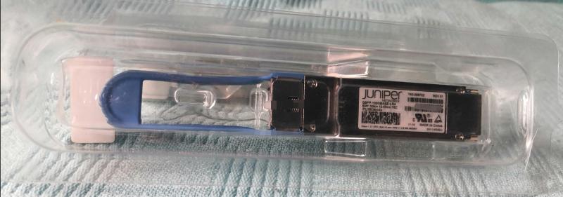 Трансивер Juniper qsfp-100gbase-lr4 smf 10km 1310nm 75C