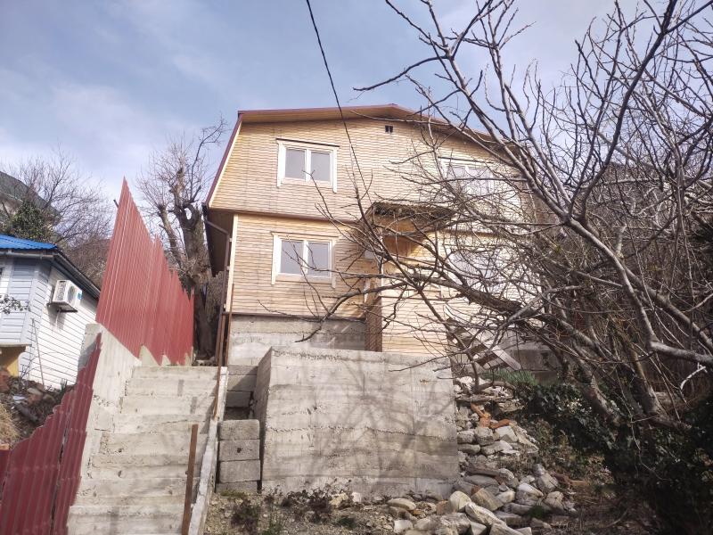 Продам дом с земельным участком