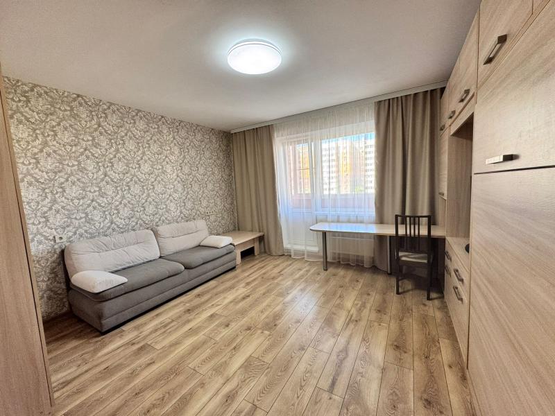 2-к квартира, 56 м2, 4/10 эт.