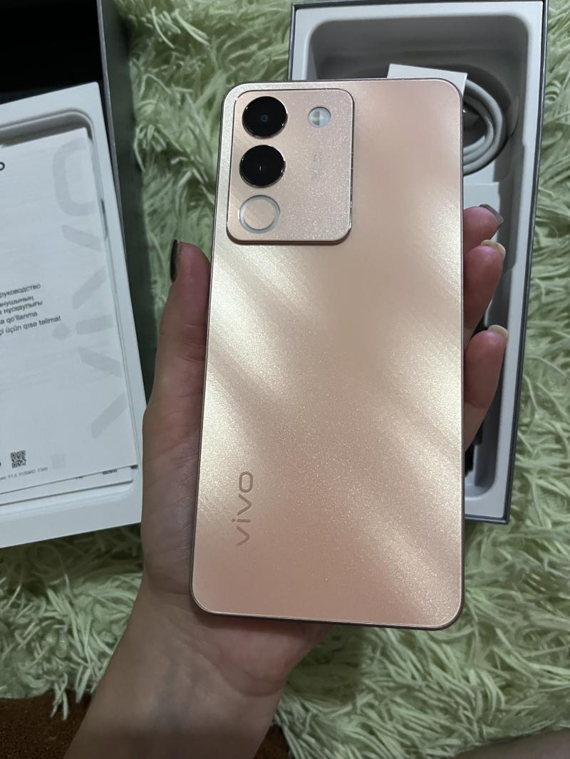 Смартфон Vivo V29 e