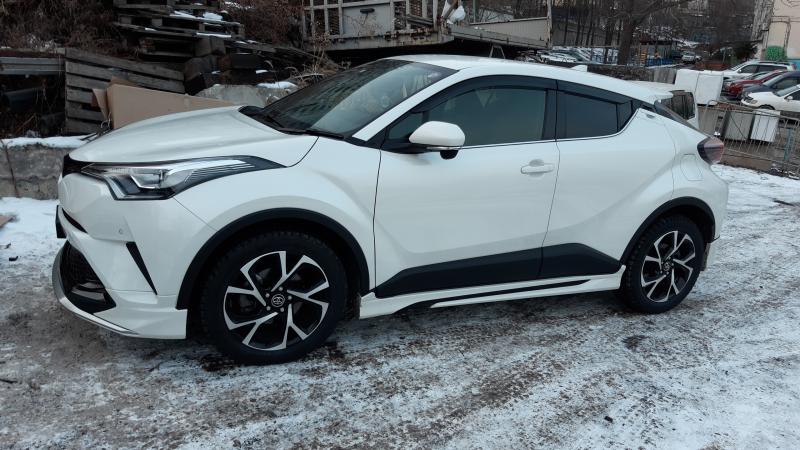 Продам Toyota C-HR 2017г