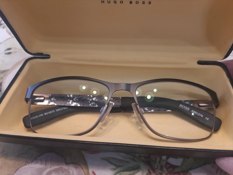 Продаются новые мужские очки HUGO BOSS