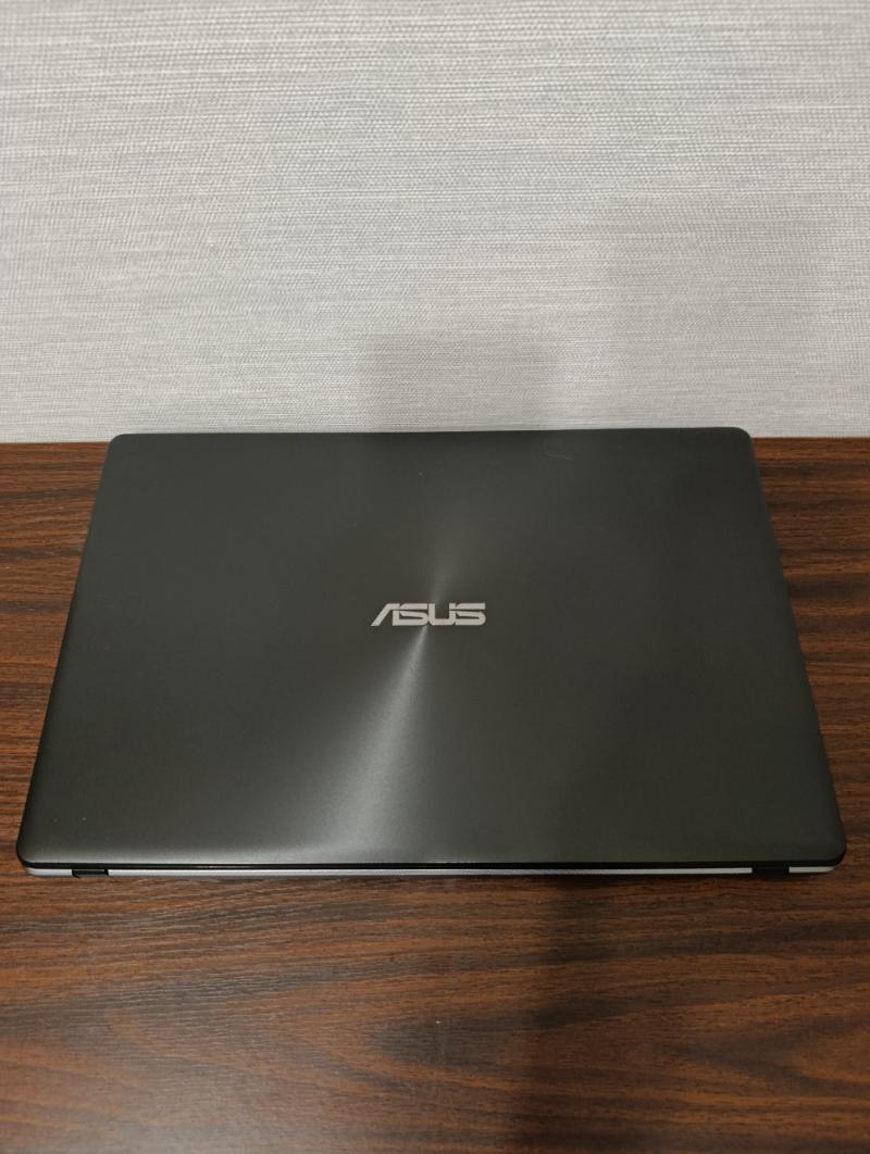 ������� Asus X550C Core i5 SSD + HDD ��� ������ � �����