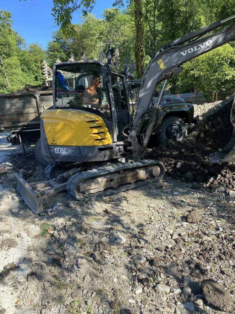 ������ ����-���������� Volvo EC35C