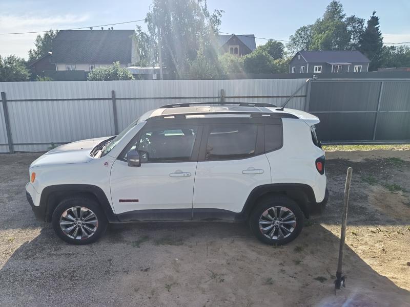Jeep Renegade, 2016