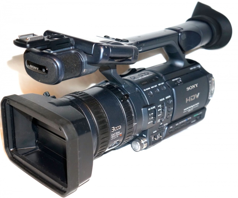 Видеокамера Sony HDR-FX1