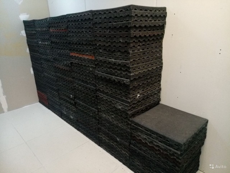 Плитка из резиновой крошки
