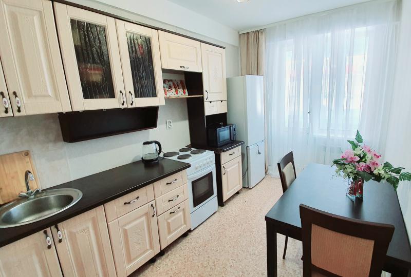 2-к квартира, 55 м2, 2/3 эт. Посуточно
