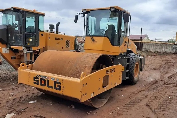 SDLG RS7120  2021 .