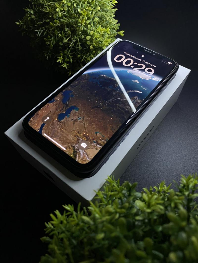 iPhone Xr, 64 ГБ