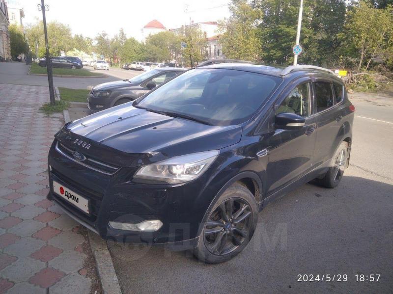  Ford Kuga, 2013