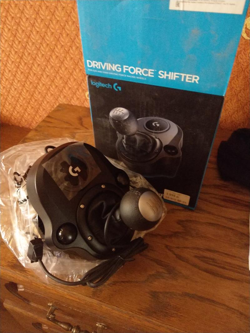 Driving force shifter logitech.  