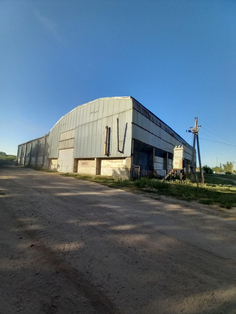 Продается база со складами