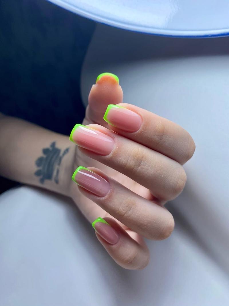 Маникюр