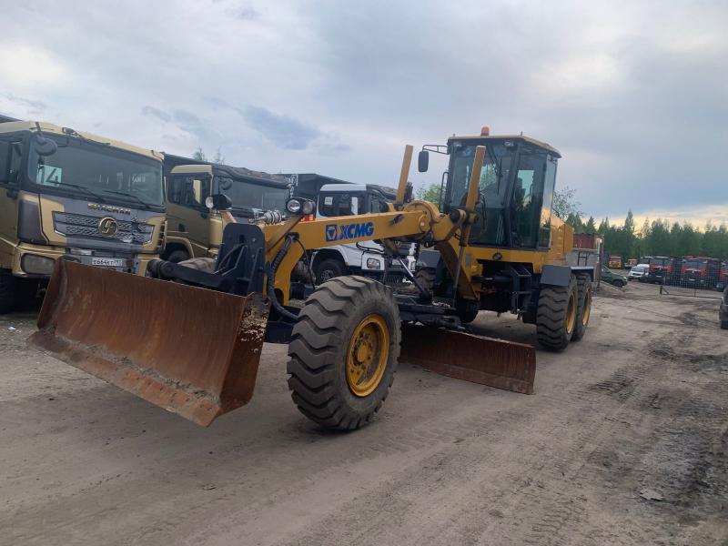  XCMG GR215A
