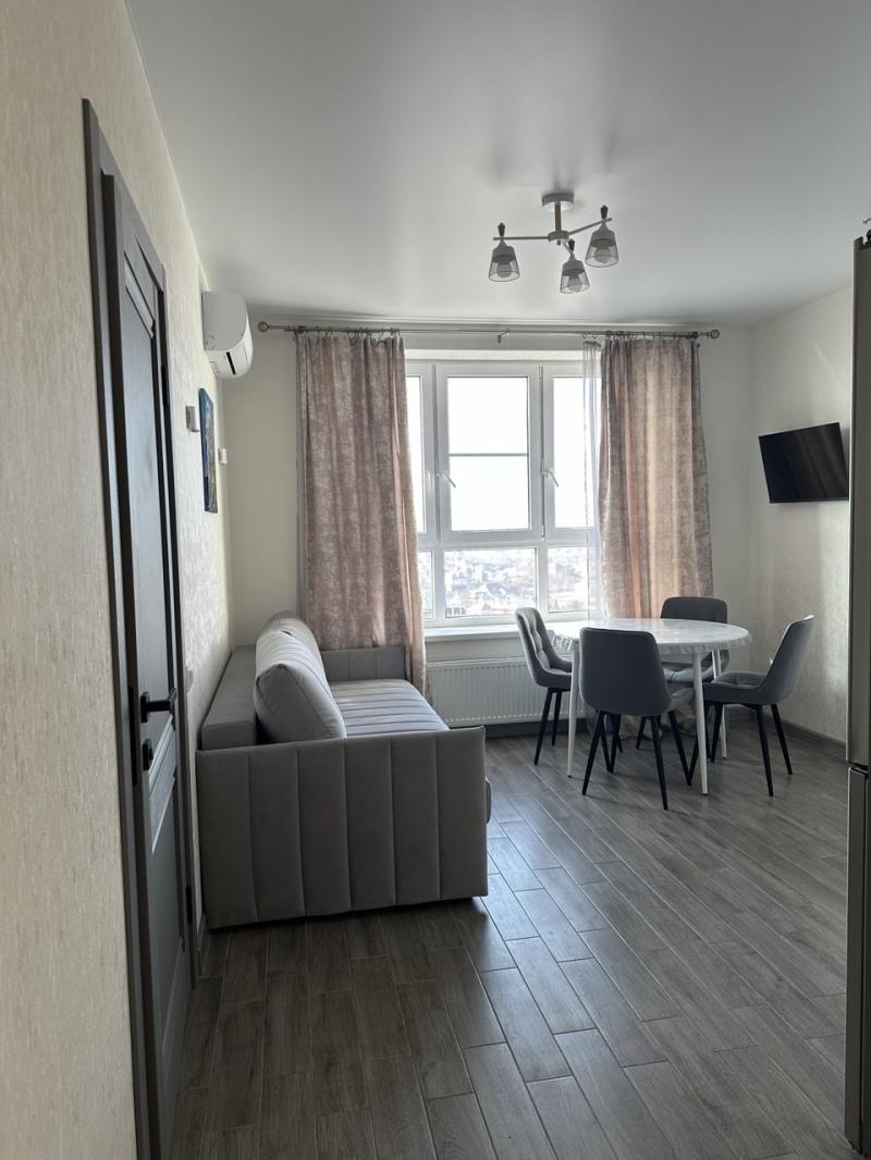 1-к квартира, 42 м2, 18/24 эт.