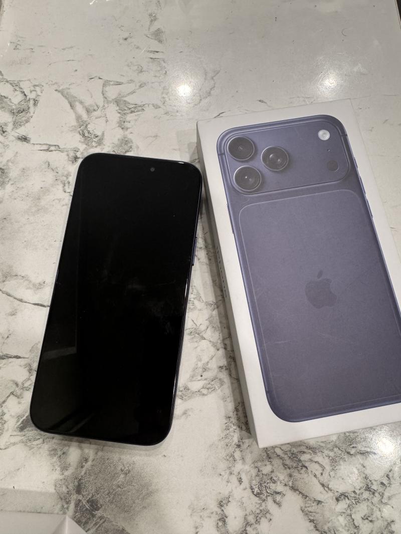 ������ ������� iPhone 17 pro max