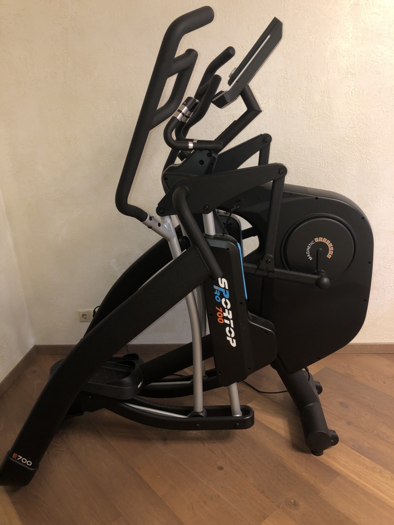 Б/У ЭЛЛИПТИЧЕСКИЙ ТРЕНАЖЕР SPORTOP PRO E700