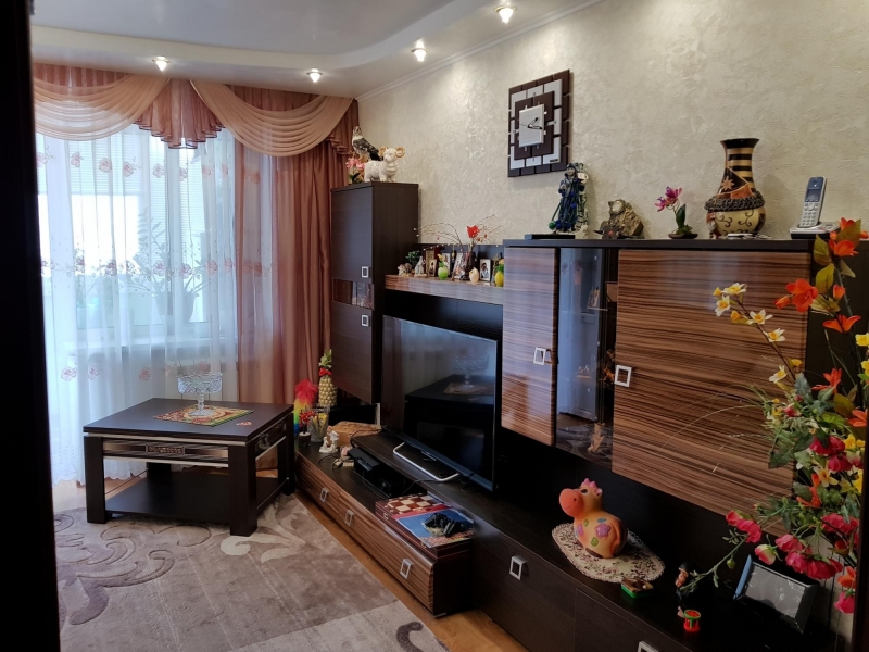 Срочно продаётся 2-х комнатная квартира.