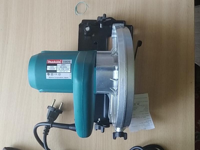 Циркулярная пила Makita 5806