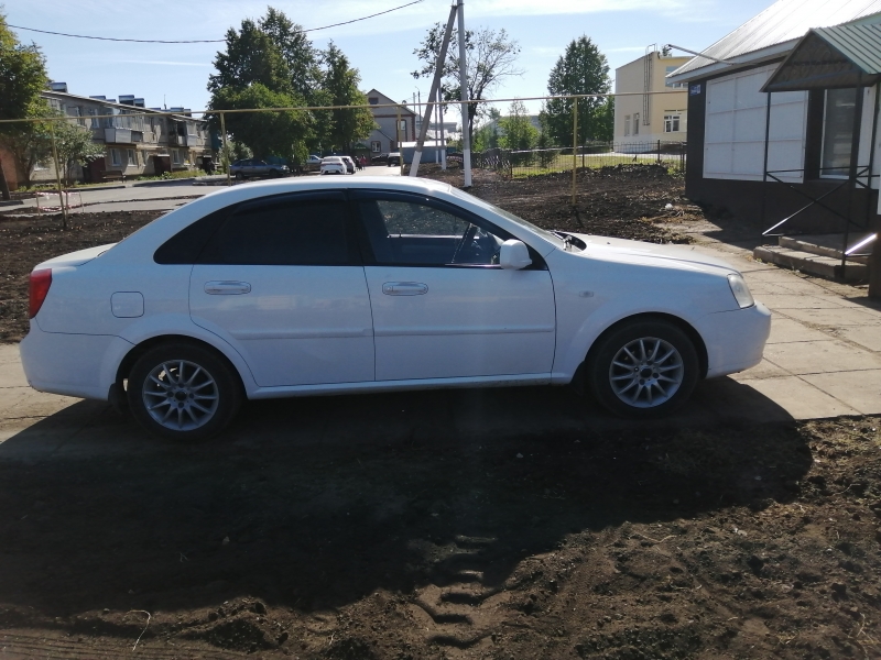 Chevrolet Lacetti, 2010. Надёжный авто.