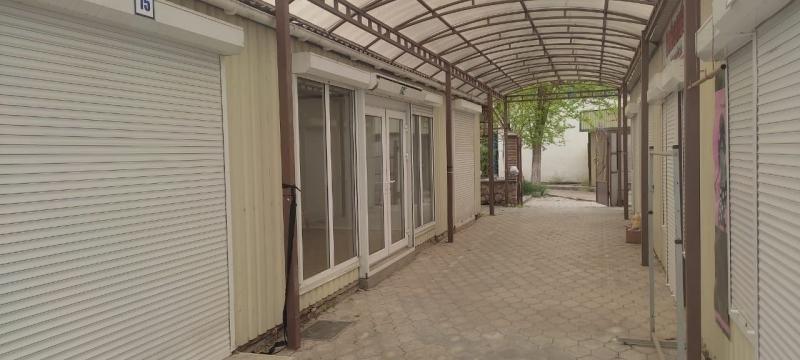 Торговый павильон на рынке при автостанции