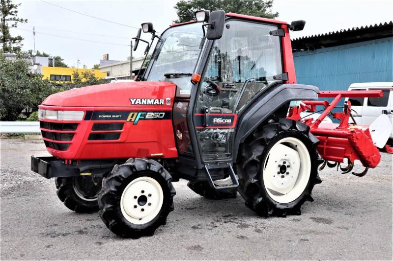 минитрактор Yanmar AF250