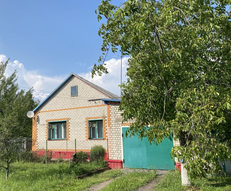 Продам уютный кирпичный дом 87 кв. м.