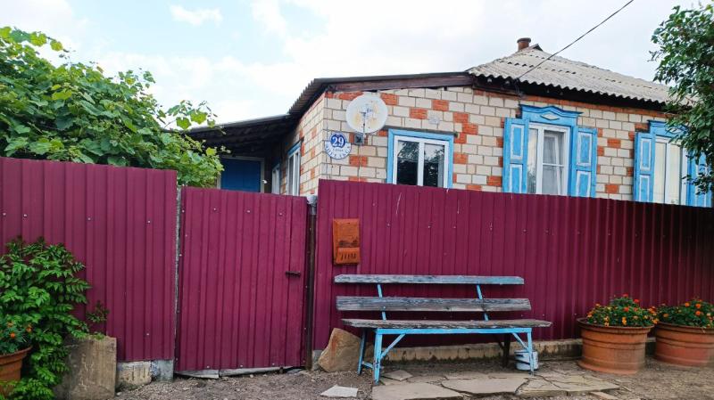 Дом в центре деревни