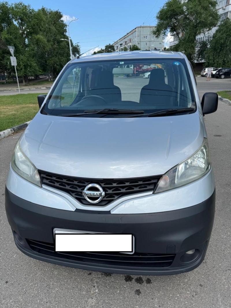 Nissan NV-200, 2013