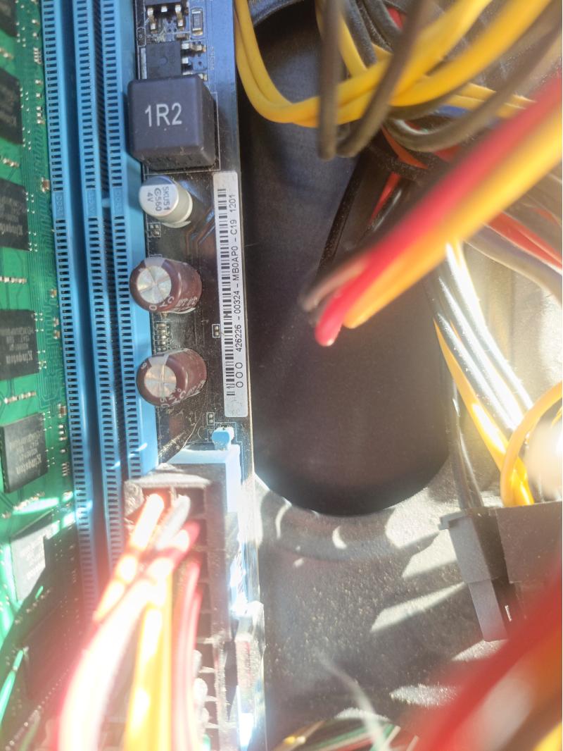������� �� �� ���� AMD FX4300 + GTX750Ti