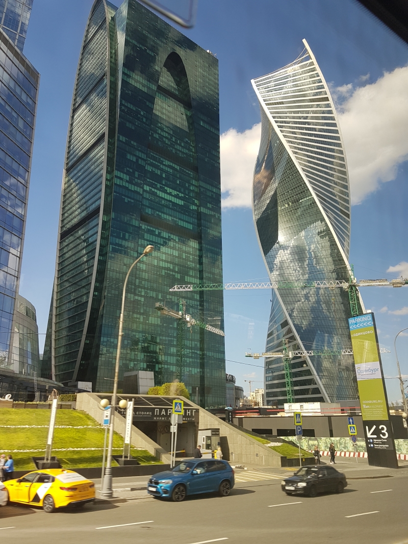 Заместитель директора Продавец кассир