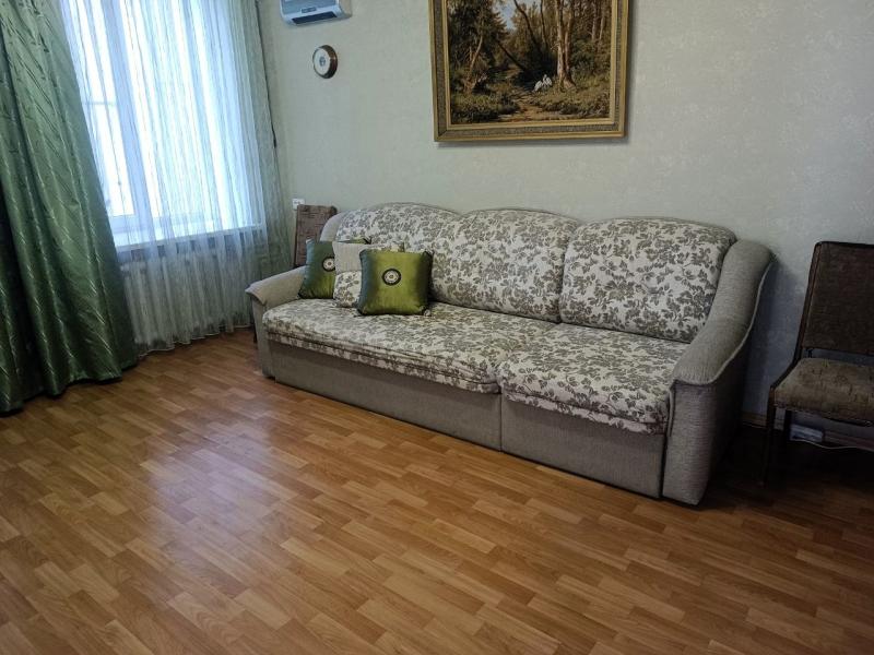 Продам 3-к квартира, евроремонт 80 м2, 2/3 эт.