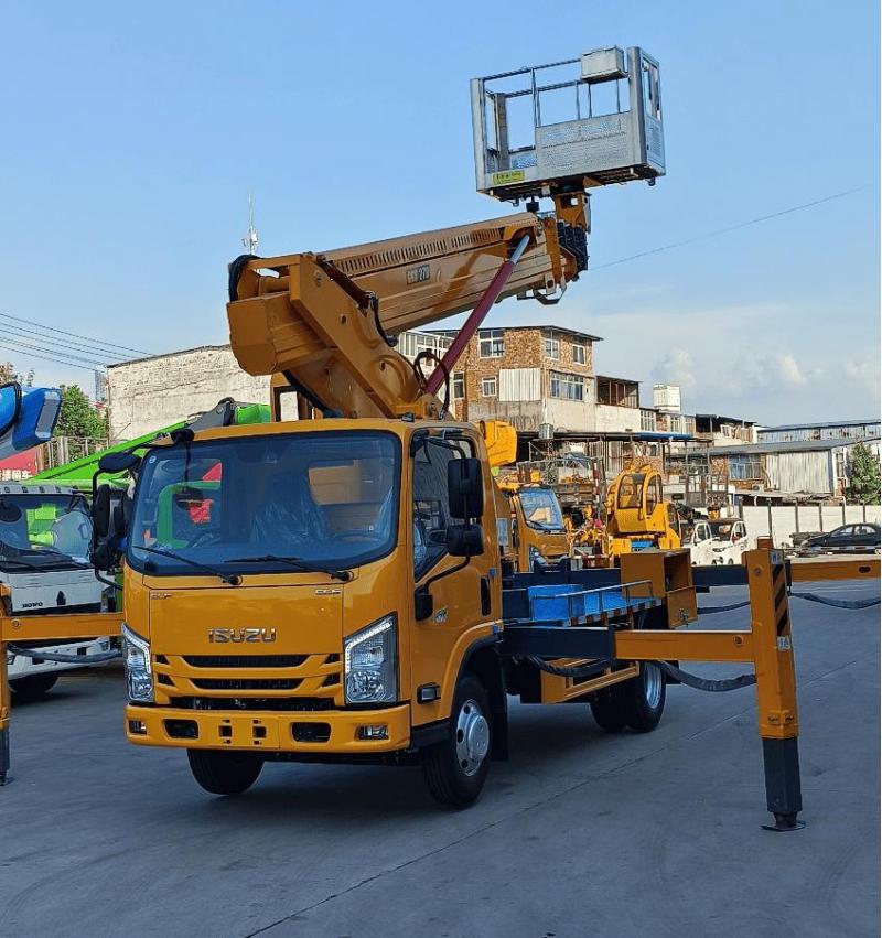  Isuzu Elf 28  2024 