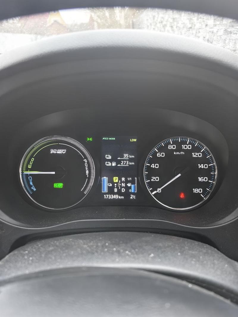 Mitsubishi Outlander, 2013